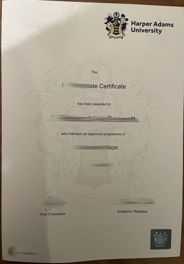 排版哈珀亚当斯大学毕业证成绩单英国未毕业怎么做真实留信认证,办理做教育部认证需要多长时间？