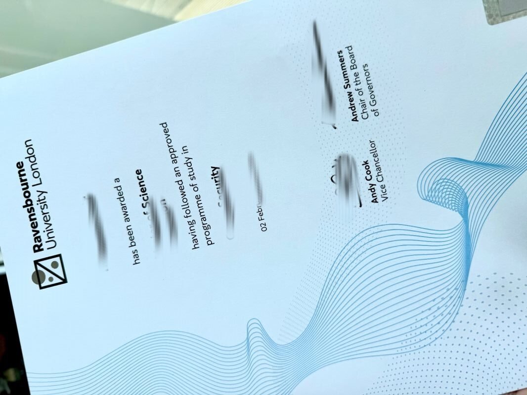 做伦敦雷文斯本大学毕业证成绩单，英国学位证书购买