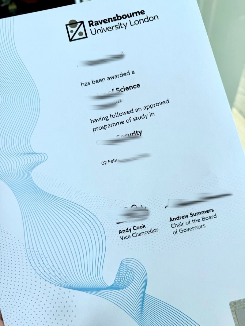 原版办雷文斯本大学毕业证文凭,英国学位等级怎么划分？毕业证和文凭有什么区别，未毕业 怎么教育部认证及留信认证