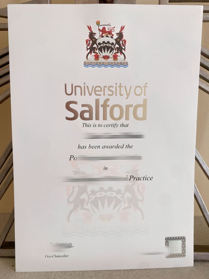 索尔福德大学工商管理硕士学位证书成品图，英国索尔福德大学毕业证邮寄过程中损坏与丢失怎么办？真实留信认证教育部认证