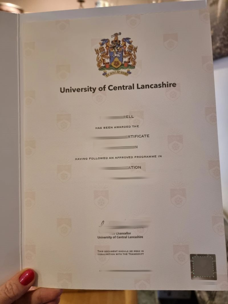 购买中央兰开夏大学毕业证样板，办理UCLan学位证需要多久可以完成，补办UCLan文凭证书制作UCLan留信认证