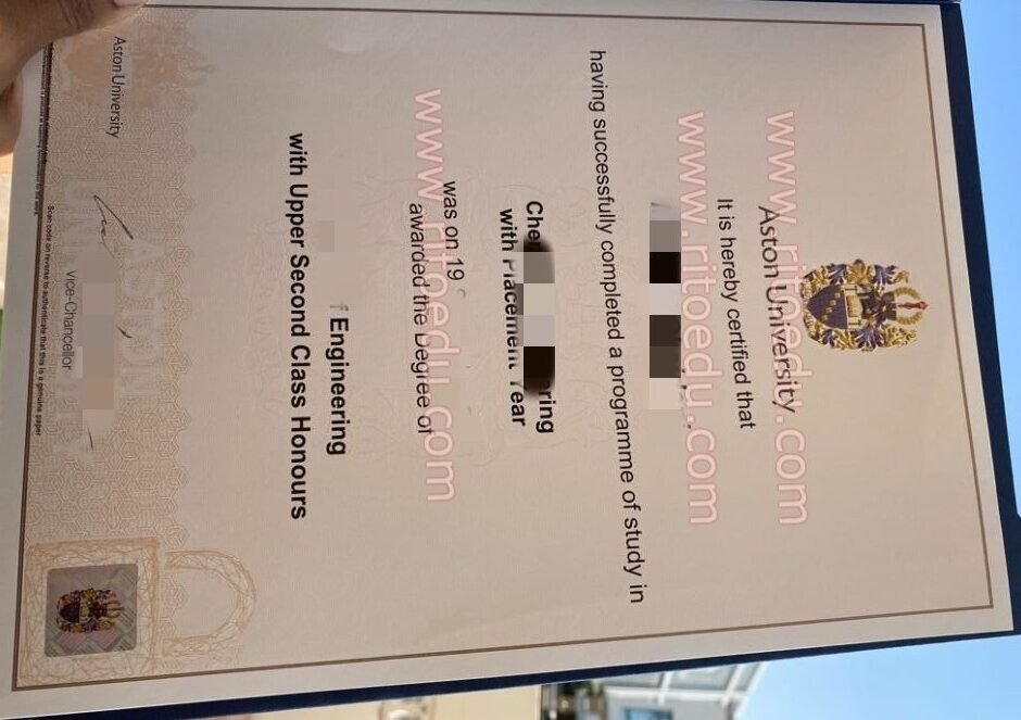 阿斯顿大学硕士学位证书扫描图,最新英国阿斯顿大学毕业证。学分不够未毕业提前买阿斯顿大学学位证独家渠道